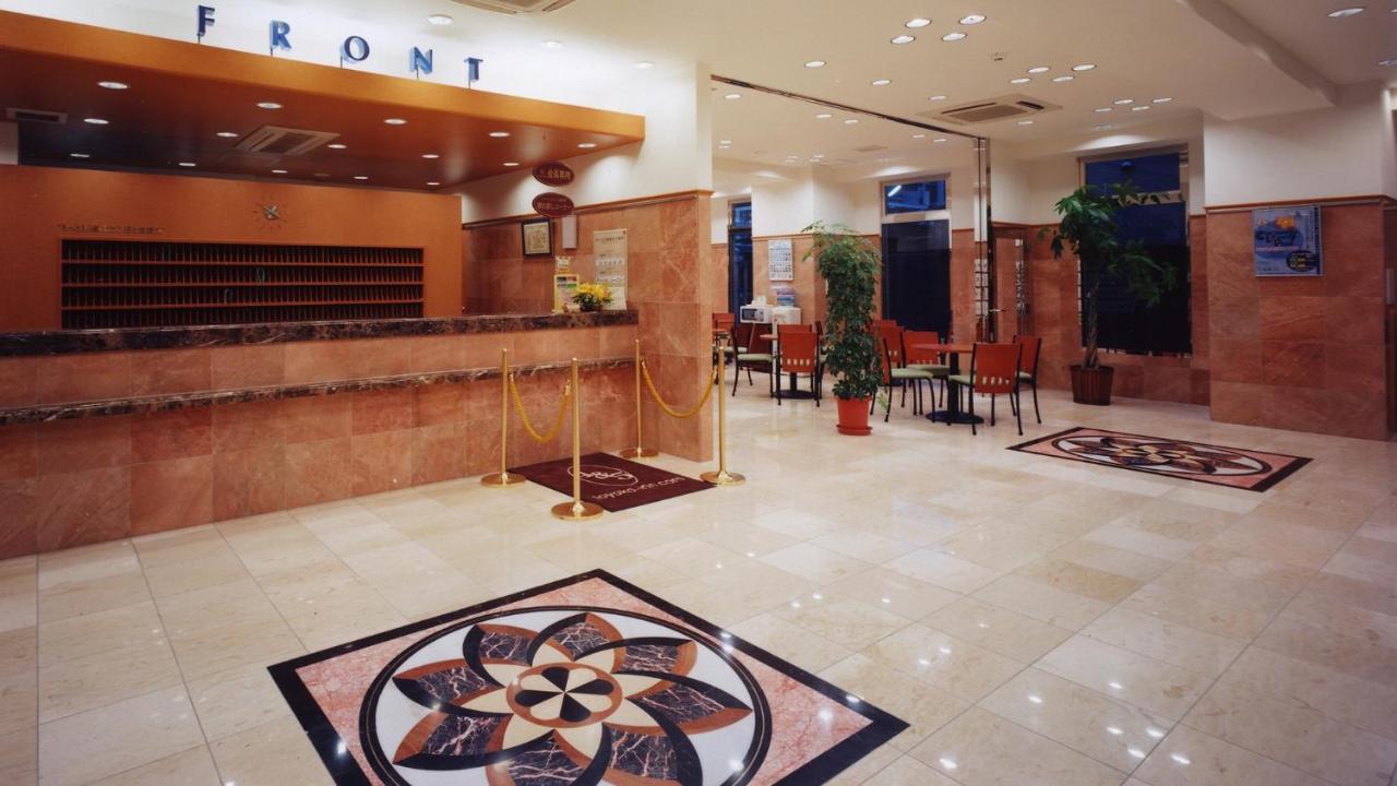 Toyoko Inn Tokyo Ikebukuro Kita-Guchi No.1 Esterno foto