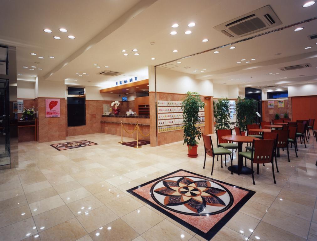 Toyoko Inn Tokyo Ikebukuro Kita-Guchi No.1 Esterno foto